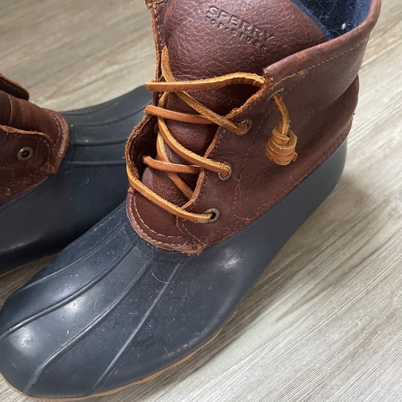 Sperry boots - Picture 3 of 4